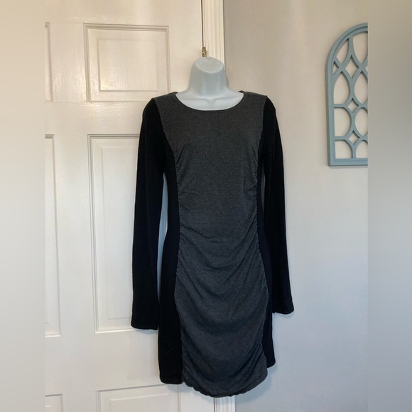Express Dresses & Skirts - Express Black and Gray Long Sleeve Dress